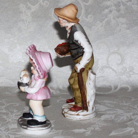 Vintage Bisque Figurine Girl With Kittens - Picture 7 of 12